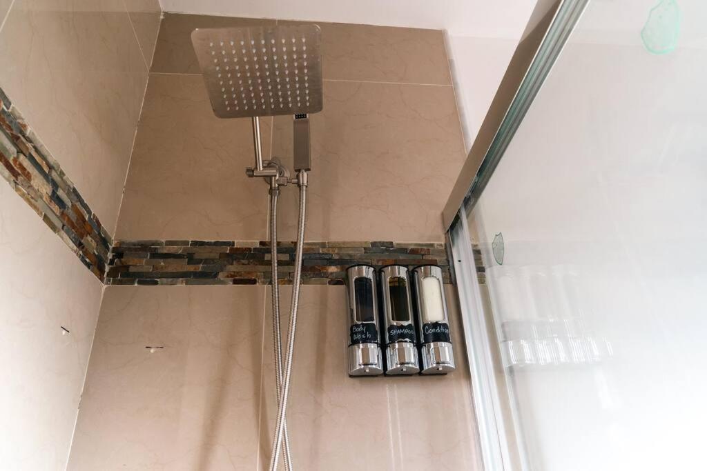 فيلا Luxury Retreat 3B ,2Ba Pool , Coral Gables Center ميامي المظهر الخارجي الصورة
