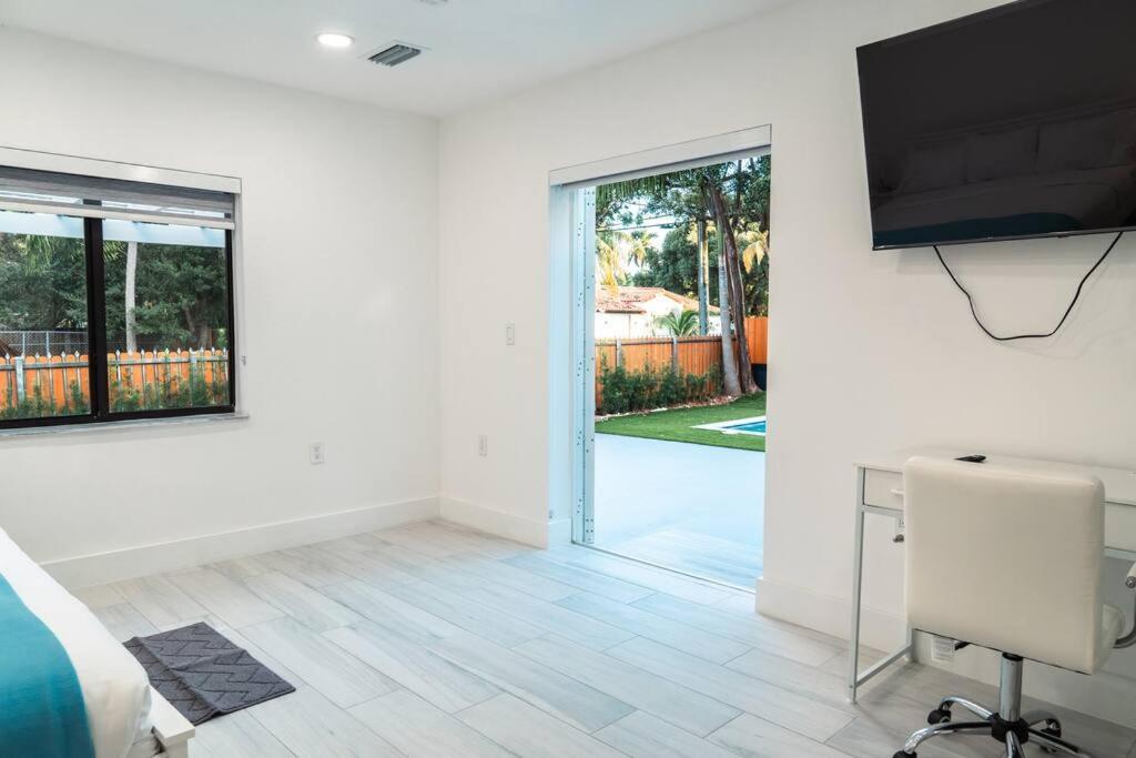 فيلا Luxury Retreat 3B ,2Ba Pool , Coral Gables Center ميامي المظهر الخارجي الصورة