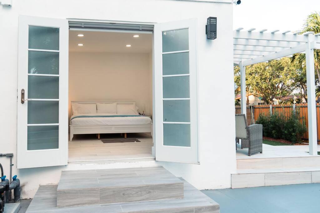 فيلا Luxury Retreat 3B ,2Ba Pool , Coral Gables Center ميامي المظهر الخارجي الصورة